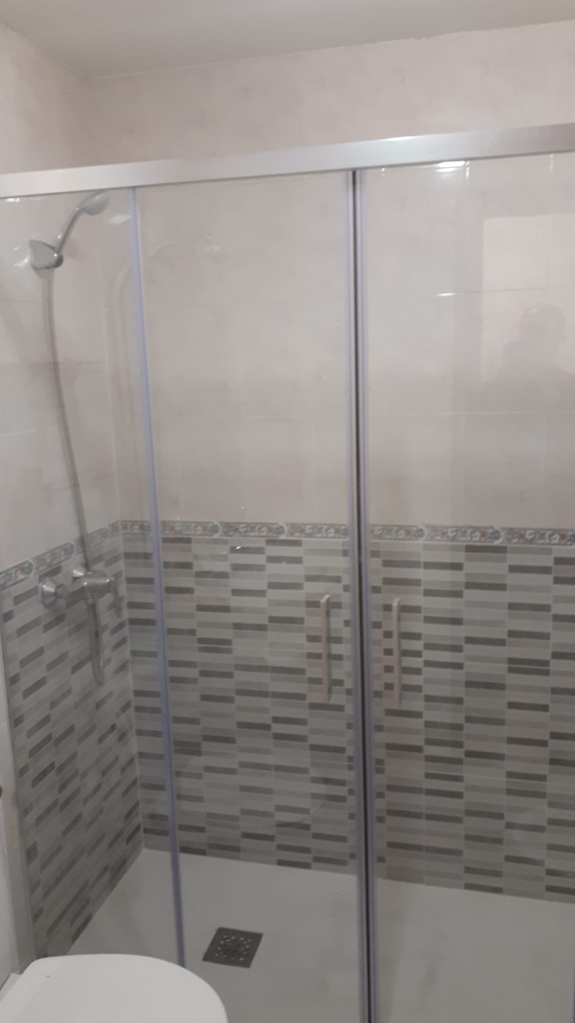 Soltero Oscuro Roca Cambiar bañera por ducha Madrid barato.