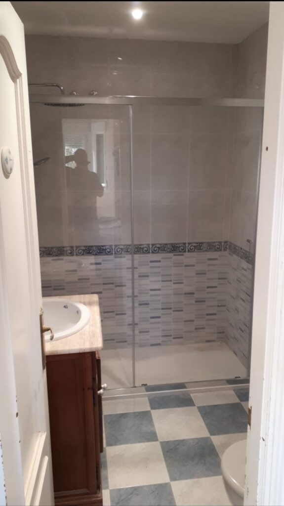 CAMBIO DE BAÑERA POR DUCHA EN VICÁLVARO