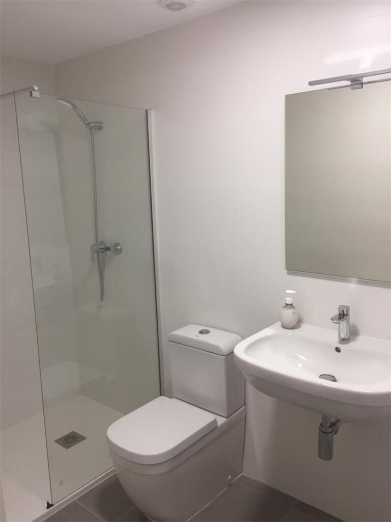 CAMBIO BAÑERA POR DUCHA LA LATINA (MADRID)