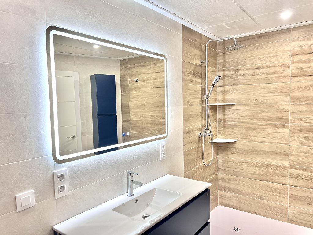 Elige a Multichollo reformas para cambiar tu bañera por ducha en Madrid